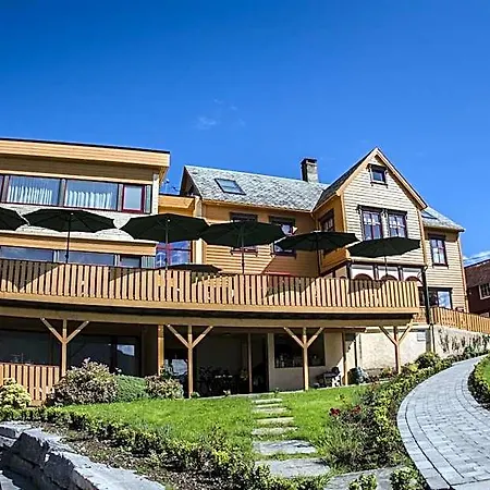 Lavik Fjord & 3* 奥普达尔