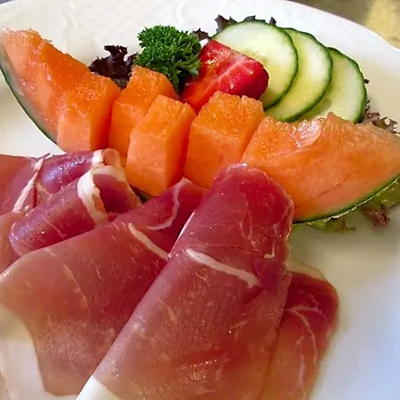 Lavik Fjord & 酒店 奥普达尔